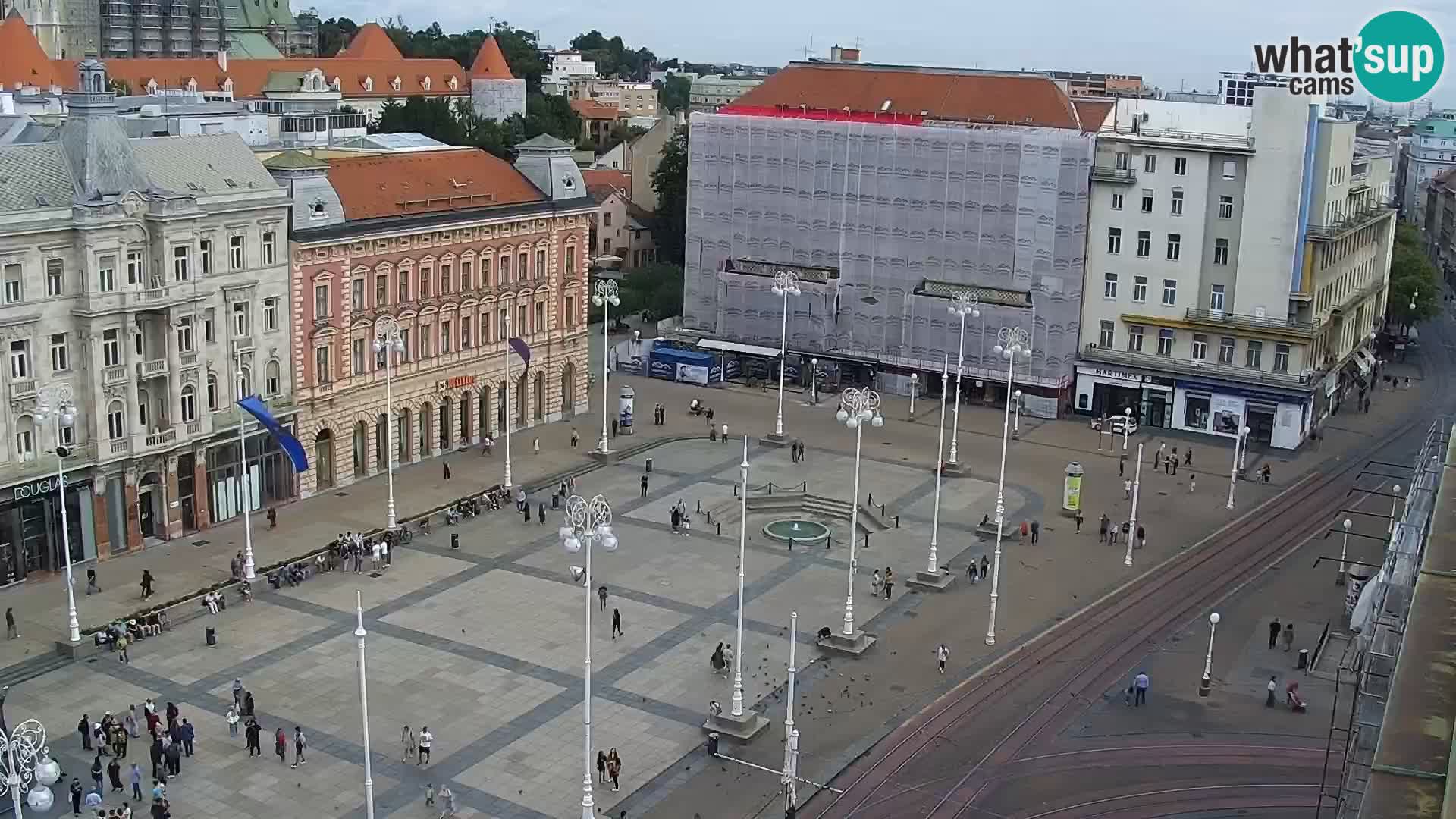 Trg Bana Jelačića web kamera Zagreb – Hotel Dubrovnik