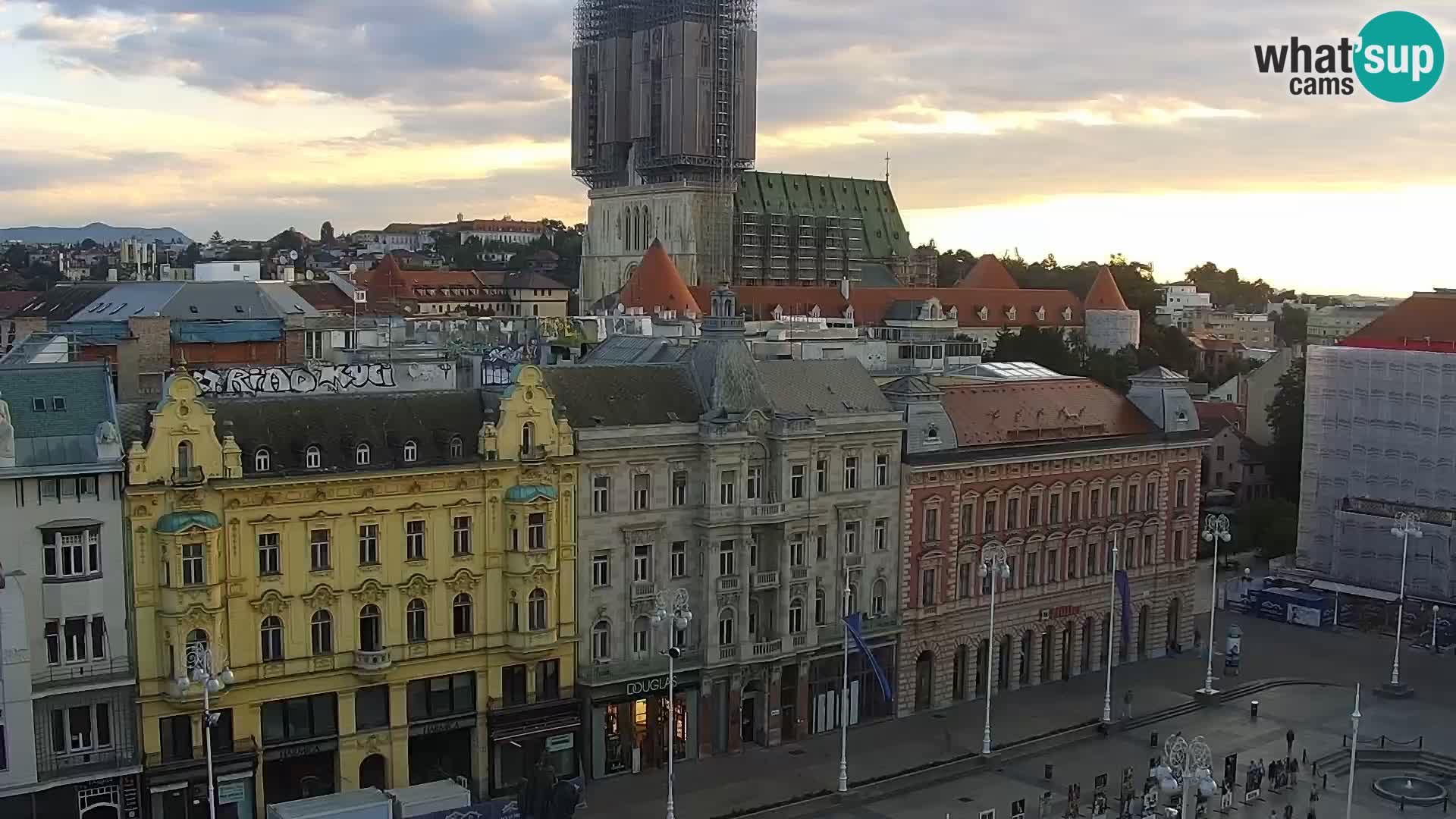 Plaza Ban Jelačić camera en vivo Zagreb – Hotel Dubrovnik