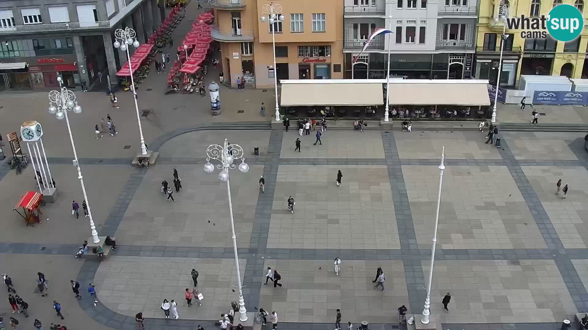 Trg Bana Jelačića web kamera Zagreb – Hotel Dubrovnik