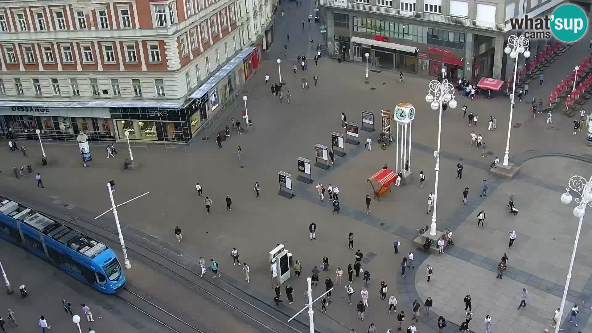 Trg Bana Jelačića v živo Zagreb – Hotel Dubrovnik