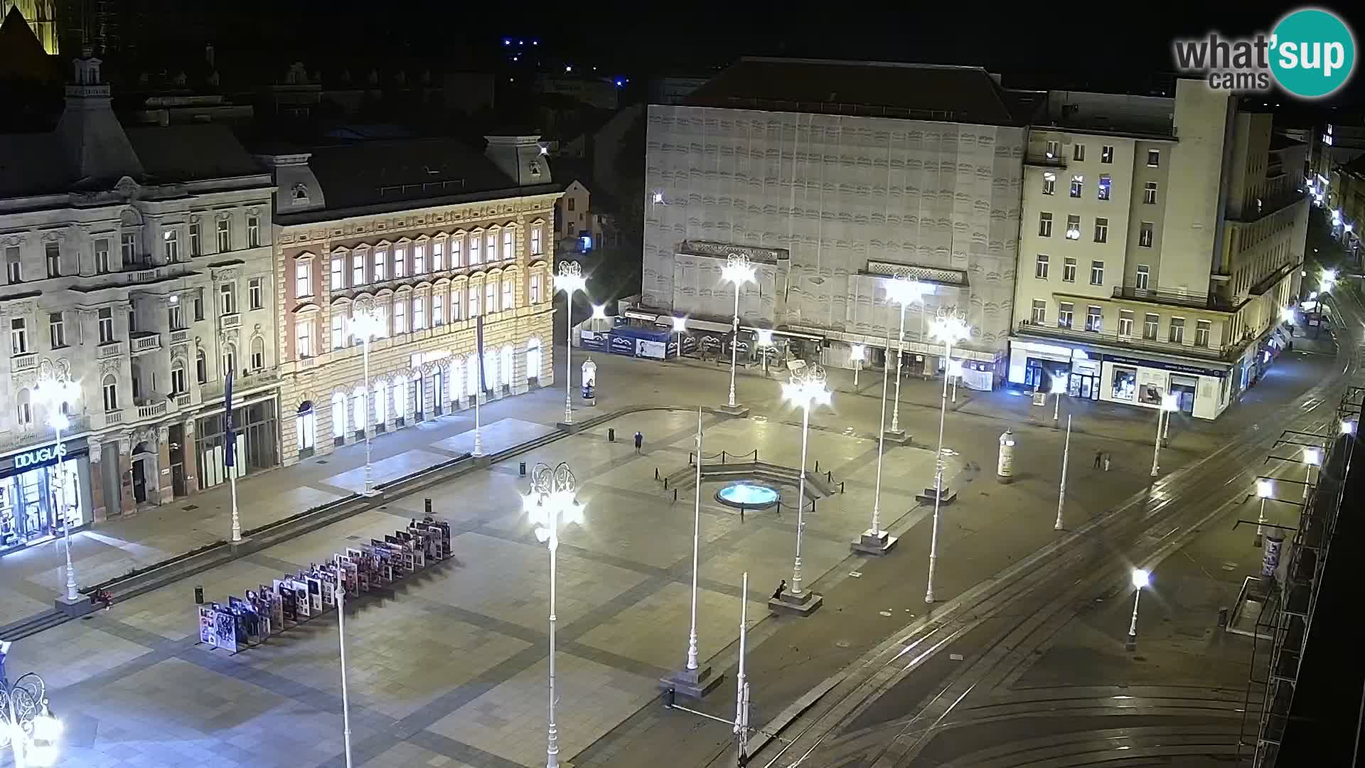 Trg Bana Jelačića web kamera Zagreb – Hotel Dubrovnik