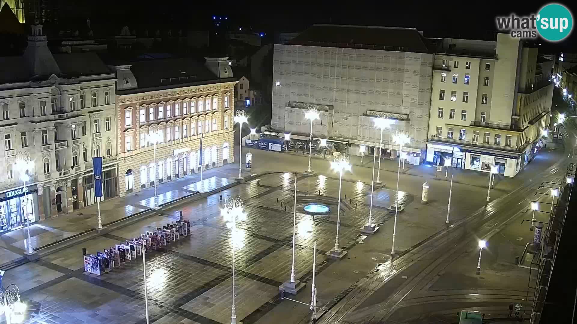 Trg Bana Jelačića v živo Zagreb – Hotel Dubrovnik
