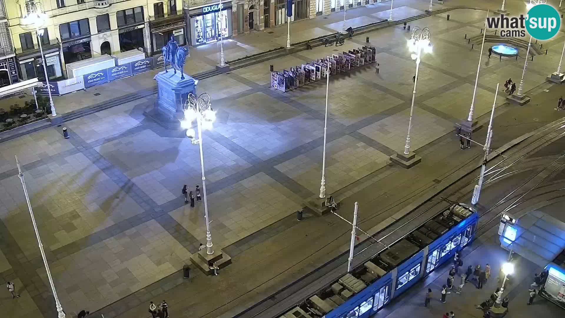 Trg Bana Jelačića v živo Zagreb – Hotel Dubrovnik