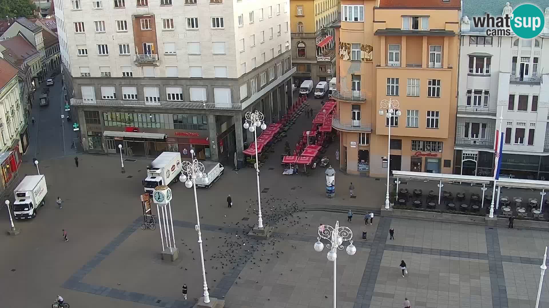 Trg Bana Jelačića web kamera Zagreb – Hotel Dubrovnik