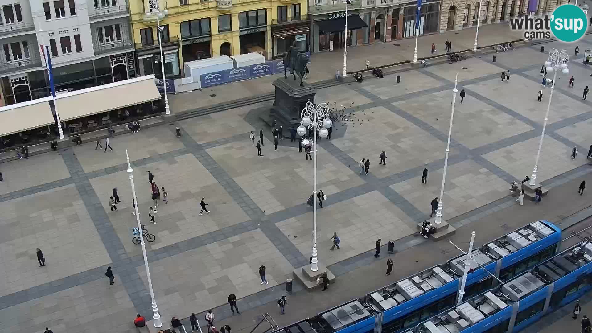 Trg Bana Jelačića web kamera Zagreb – Hotel Dubrovnik