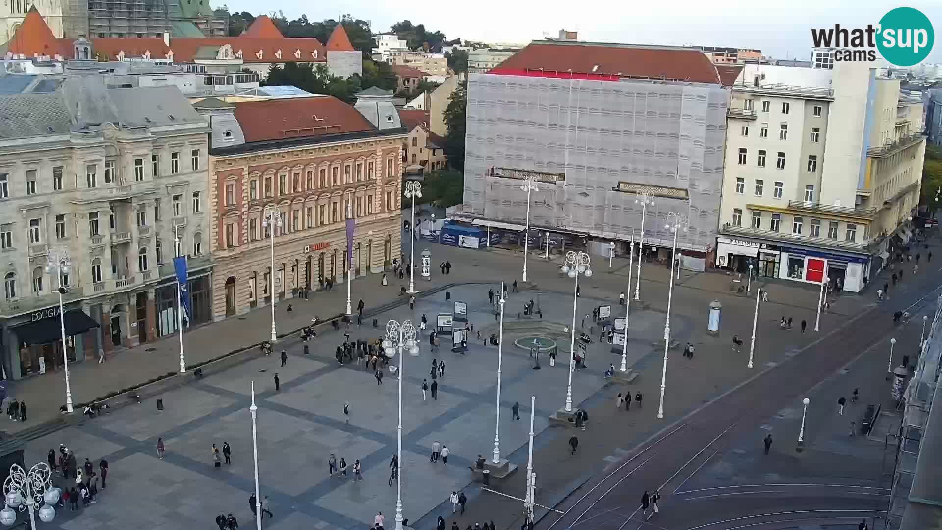 Trg Bana Jelačića web kamera Zagreb – Hotel Dubrovnik