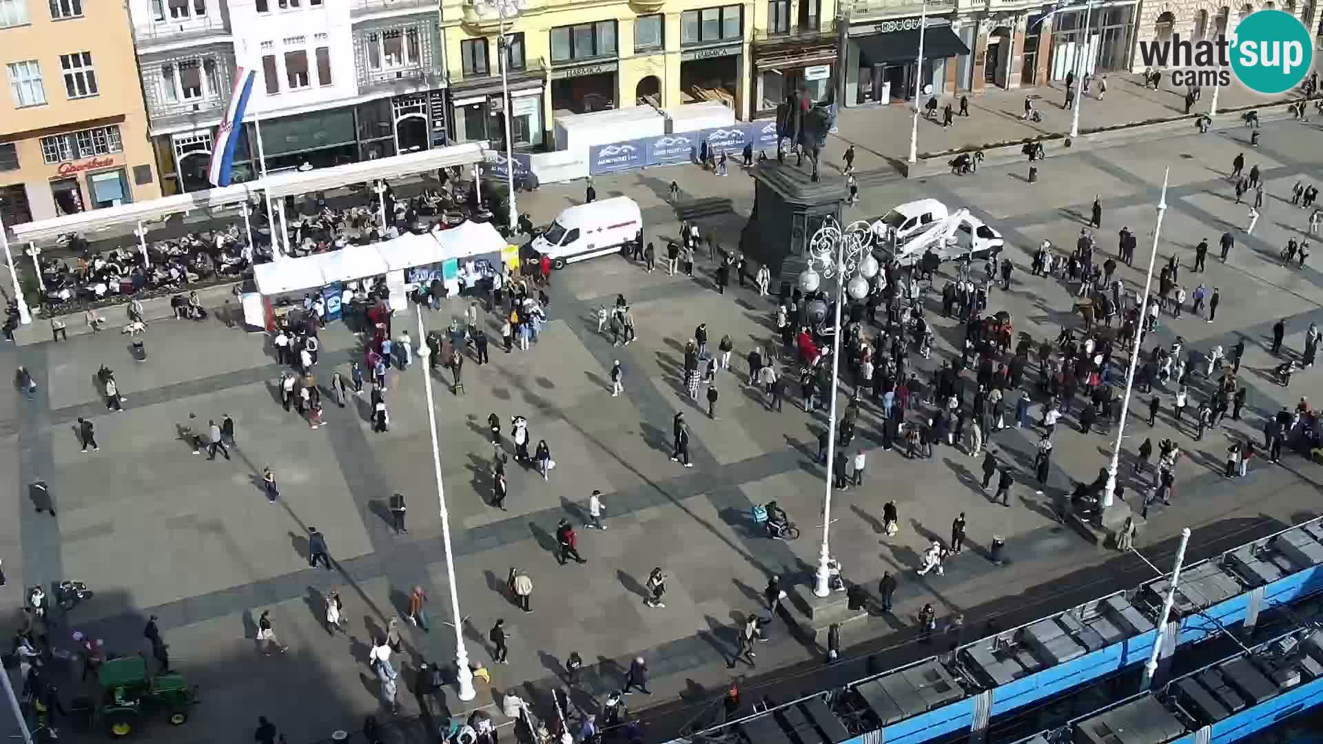 Trg Bana Jelačića v živo Zagreb – Hotel Dubrovnik