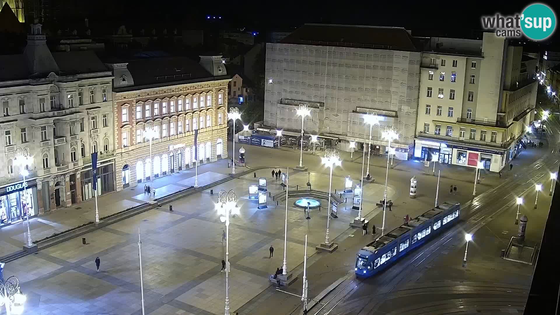 Trg Bana Jelačića web kamera Zagreb – Hotel Dubrovnik