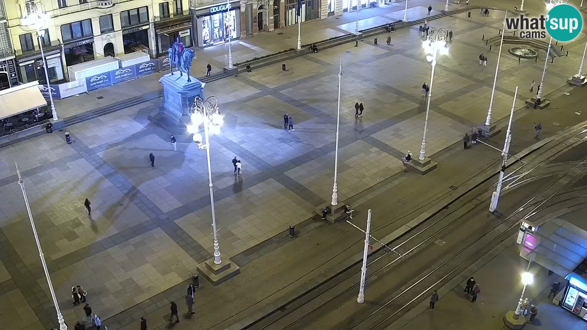 Trg Bana Jelačića v živo Zagreb – Hotel Dubrovnik