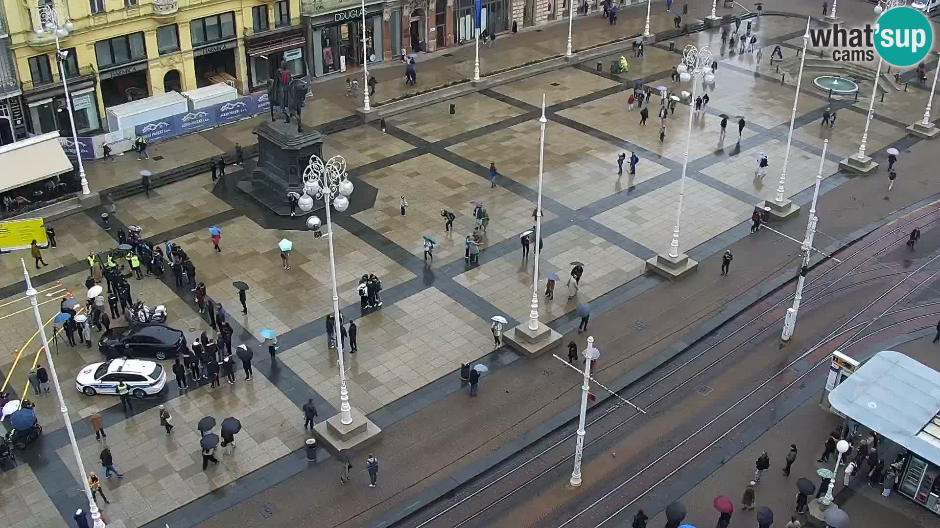 Trg Bana Jelačića v živo Zagreb – Hotel Dubrovnik