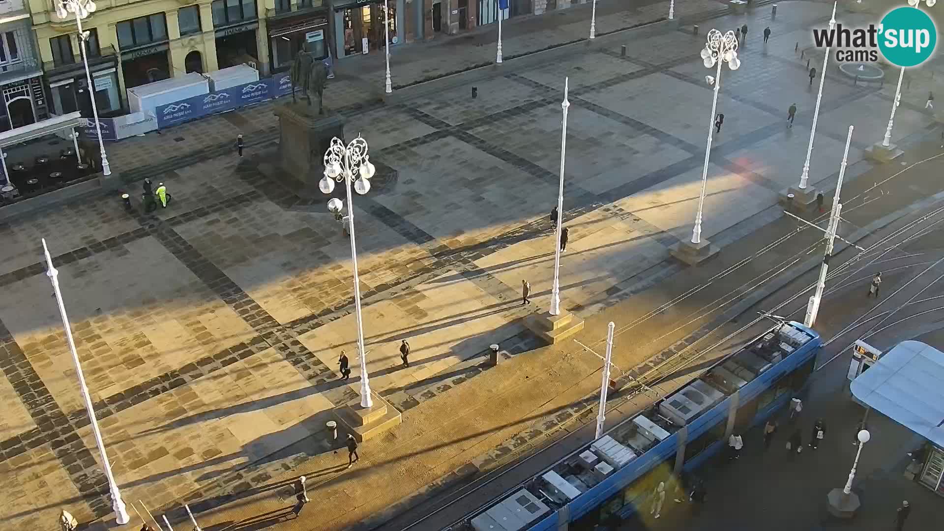 Piazza Ban Jelačić livecam Zagreb – Hotel Dubrovnik