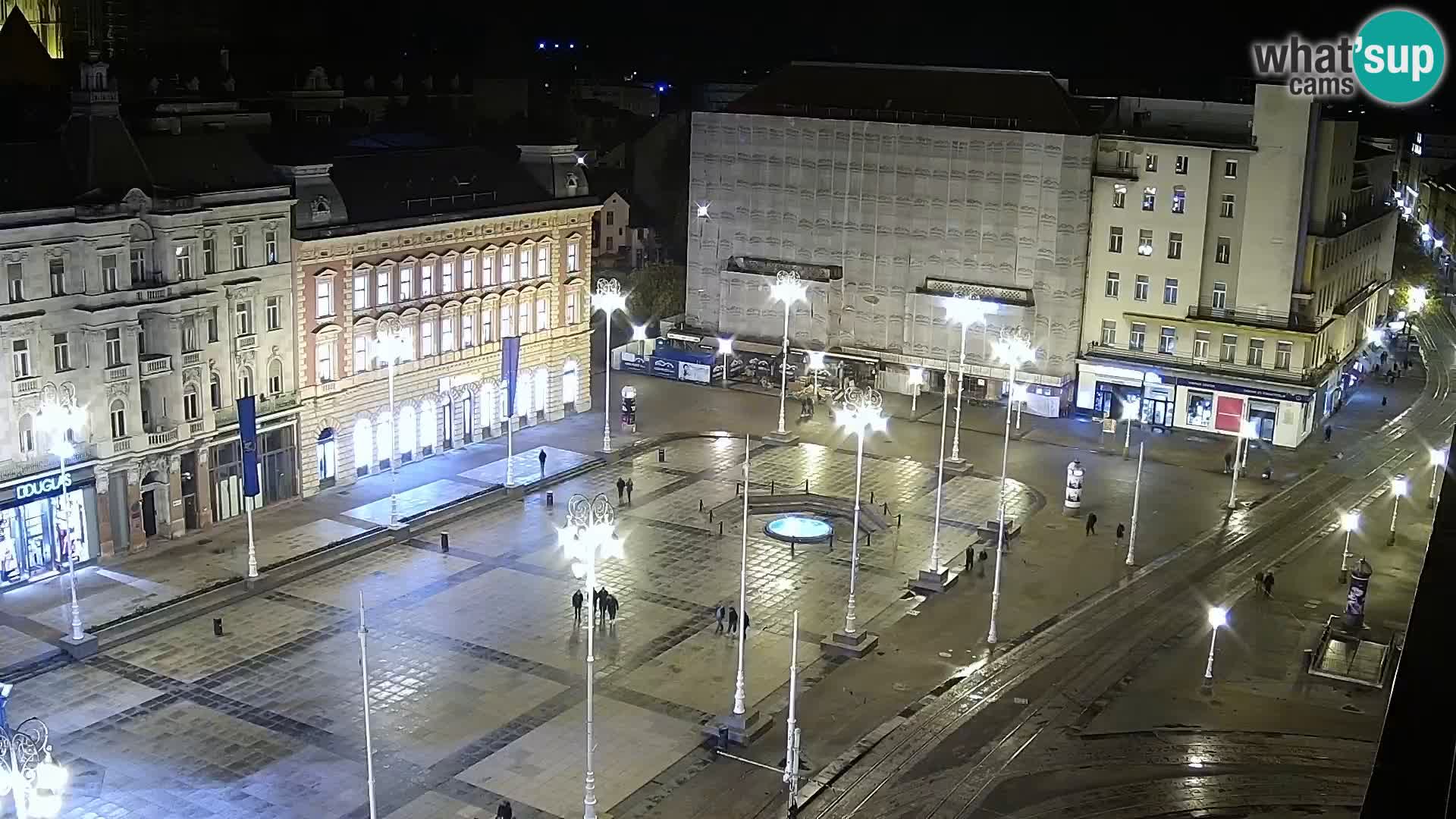 Trg Bana Jelačića v živo Zagreb – Hotel Dubrovnik