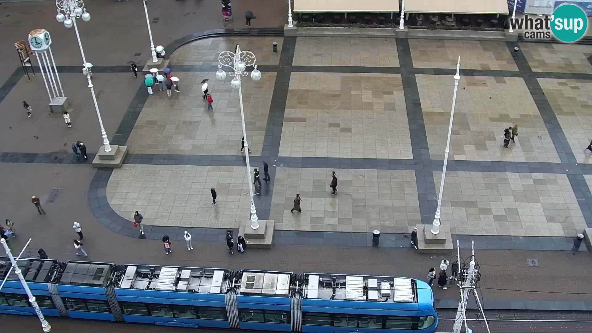 Trg Bana Jelačića v živo Zagreb – Hotel Dubrovnik