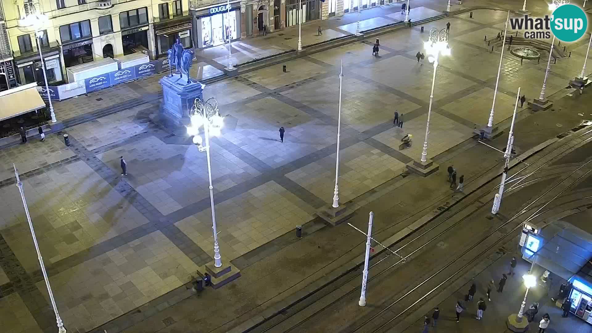 Ban Jelačić Platz  Live webcam Zagreb – Hotel Dubrovnik