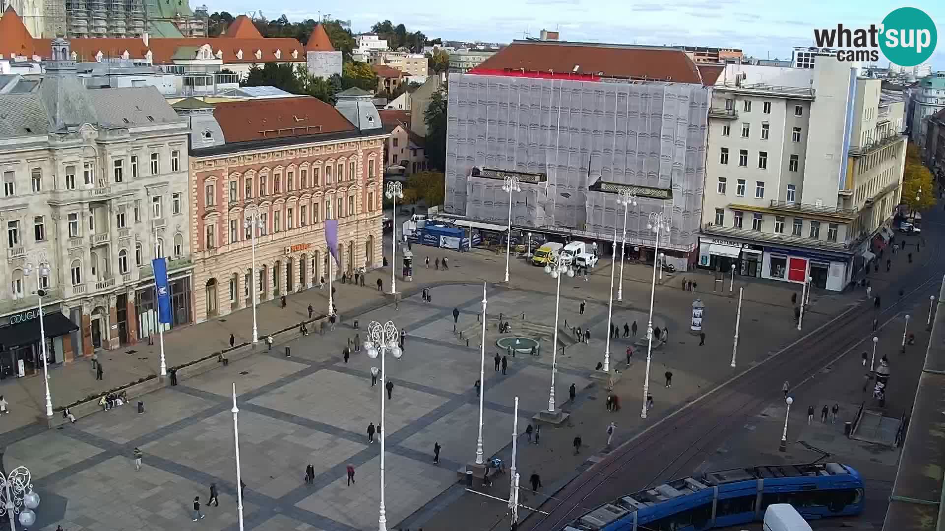 Trg Bana Jelačića web kamera Zagreb – Hotel Dubrovnik