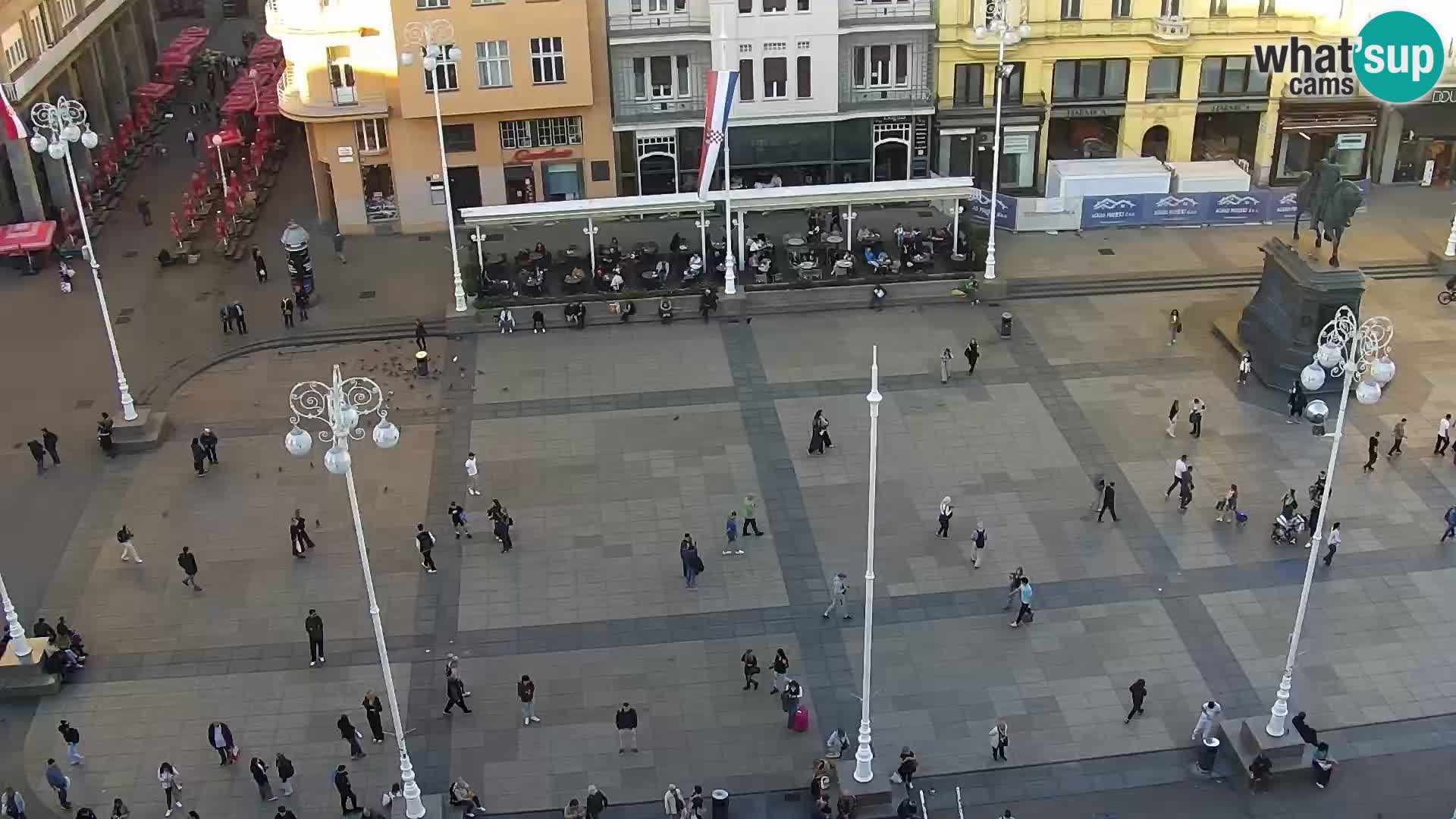 Trg Bana Jelačića web kamera Zagreb – Hotel Dubrovnik