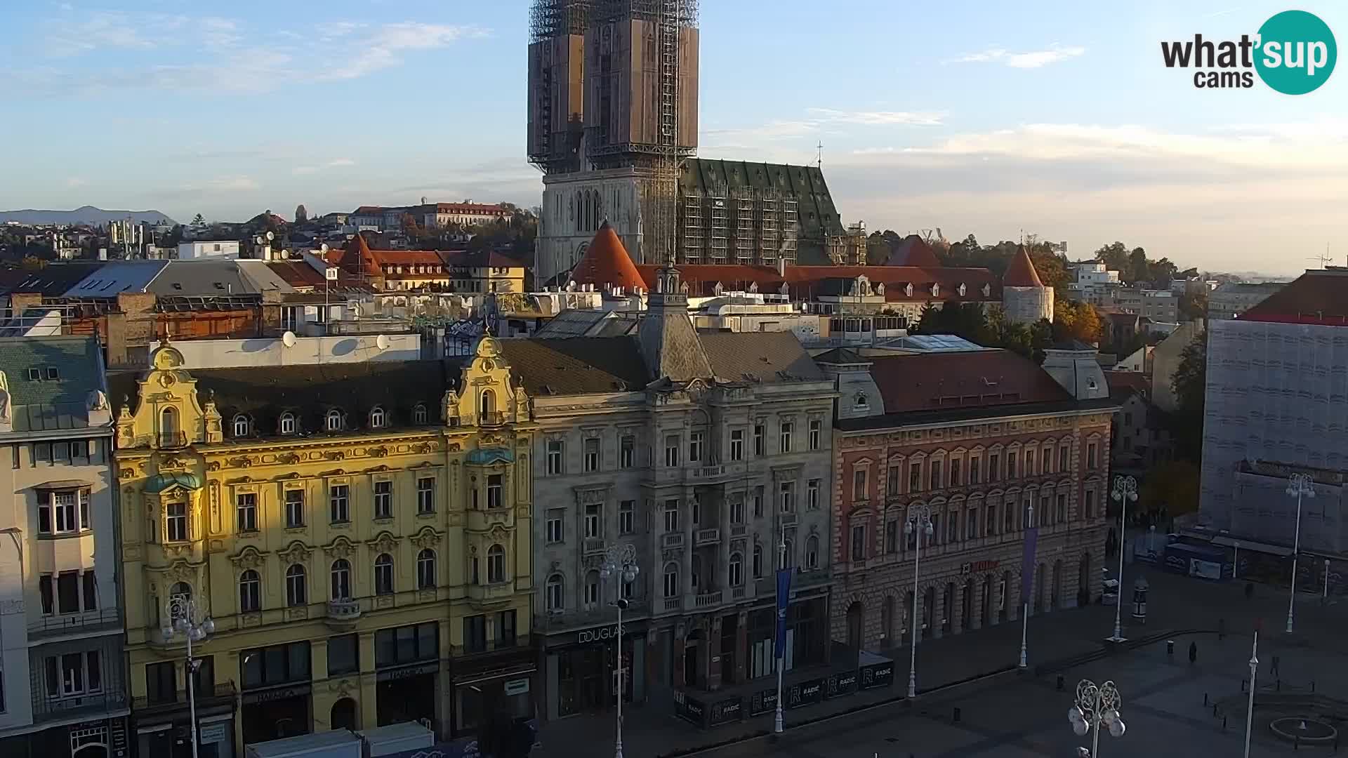 Trg Bana Jelačića v živo Zagreb – Hotel Dubrovnik