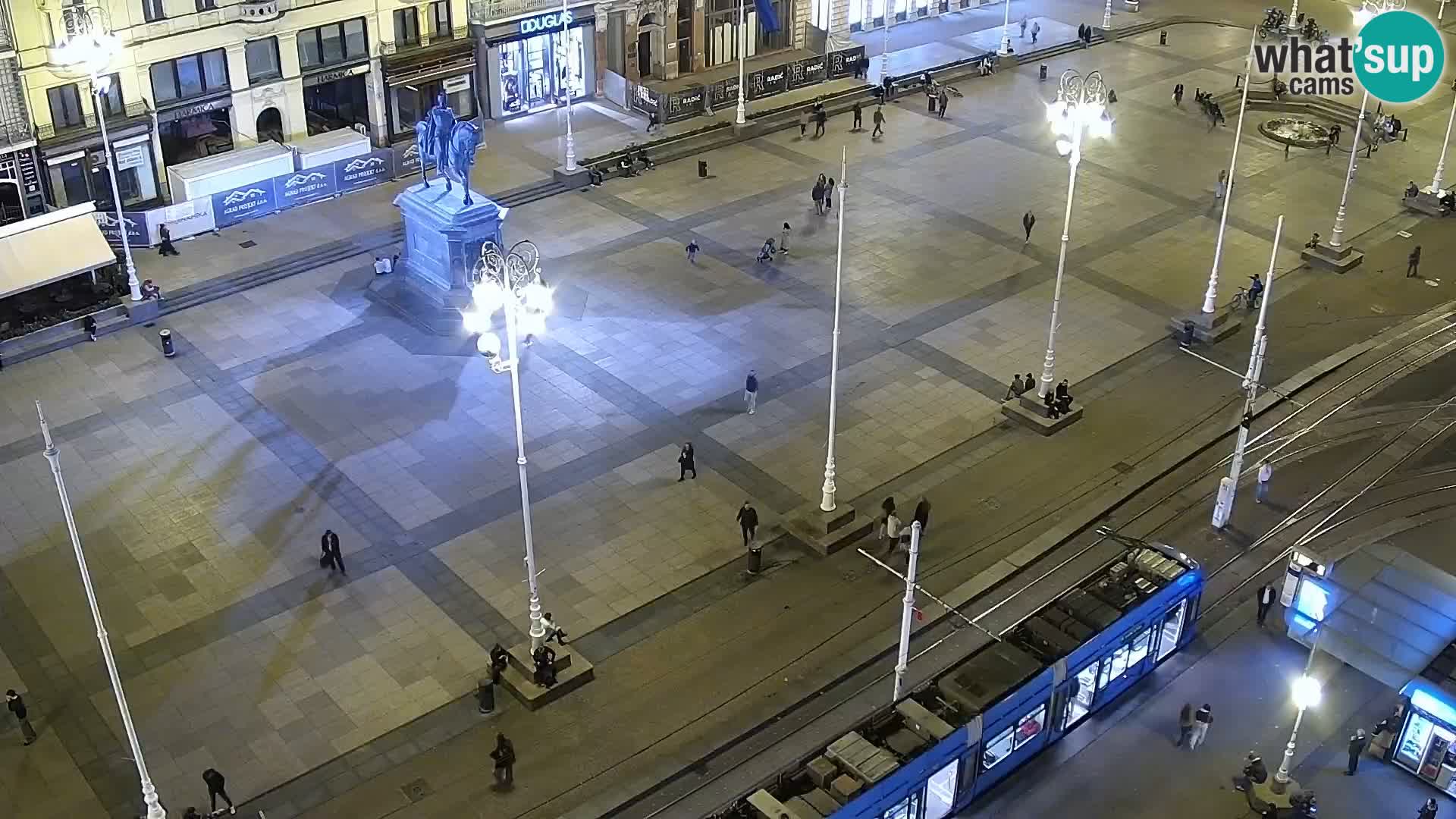 Ban Jelačić live cam Zagreb – Hotel Dubrovnik