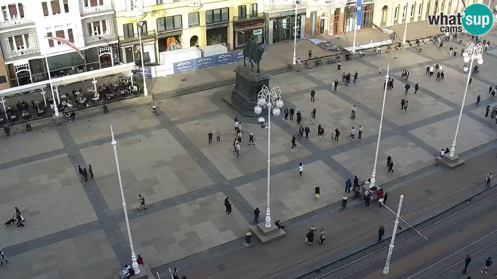 Piazza Ban Jelačić livecam Zagreb – Hotel Dubrovnik