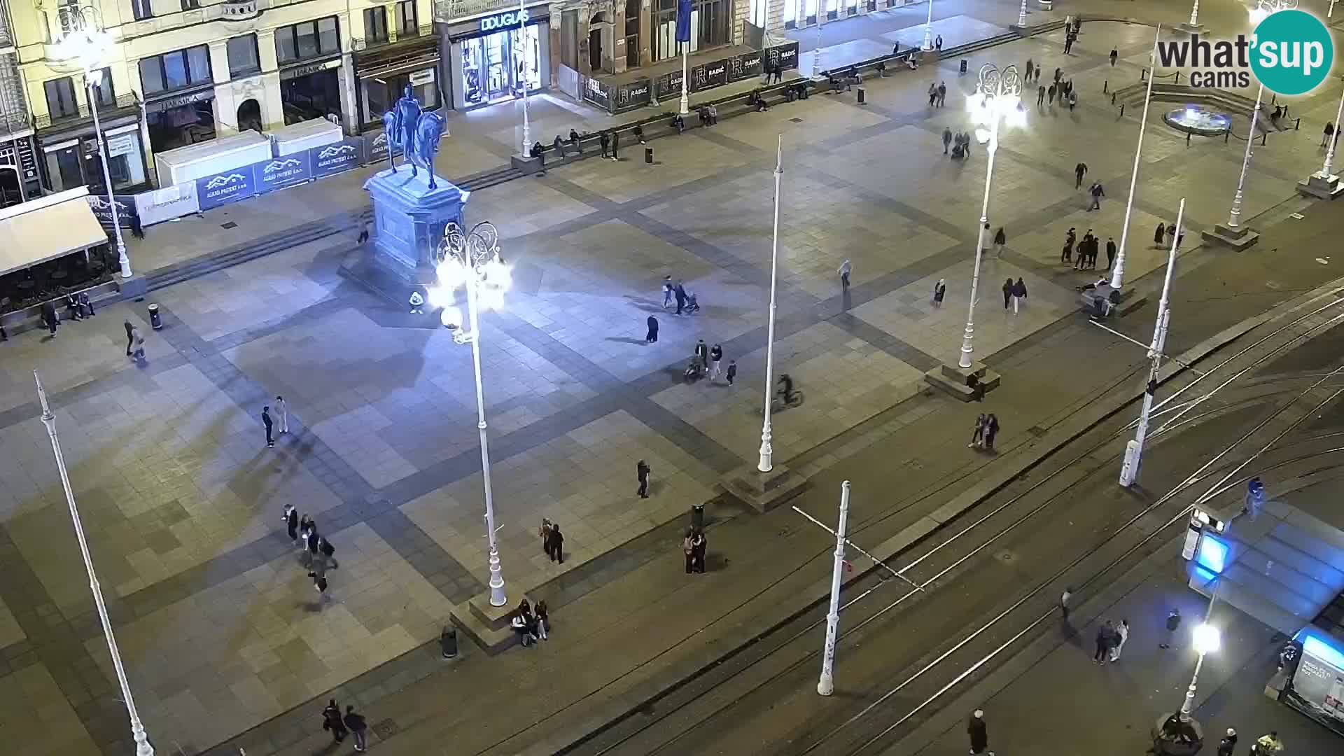 Ban Jelačić Platz  Live webcam Zagreb – Hotel Dubrovnik