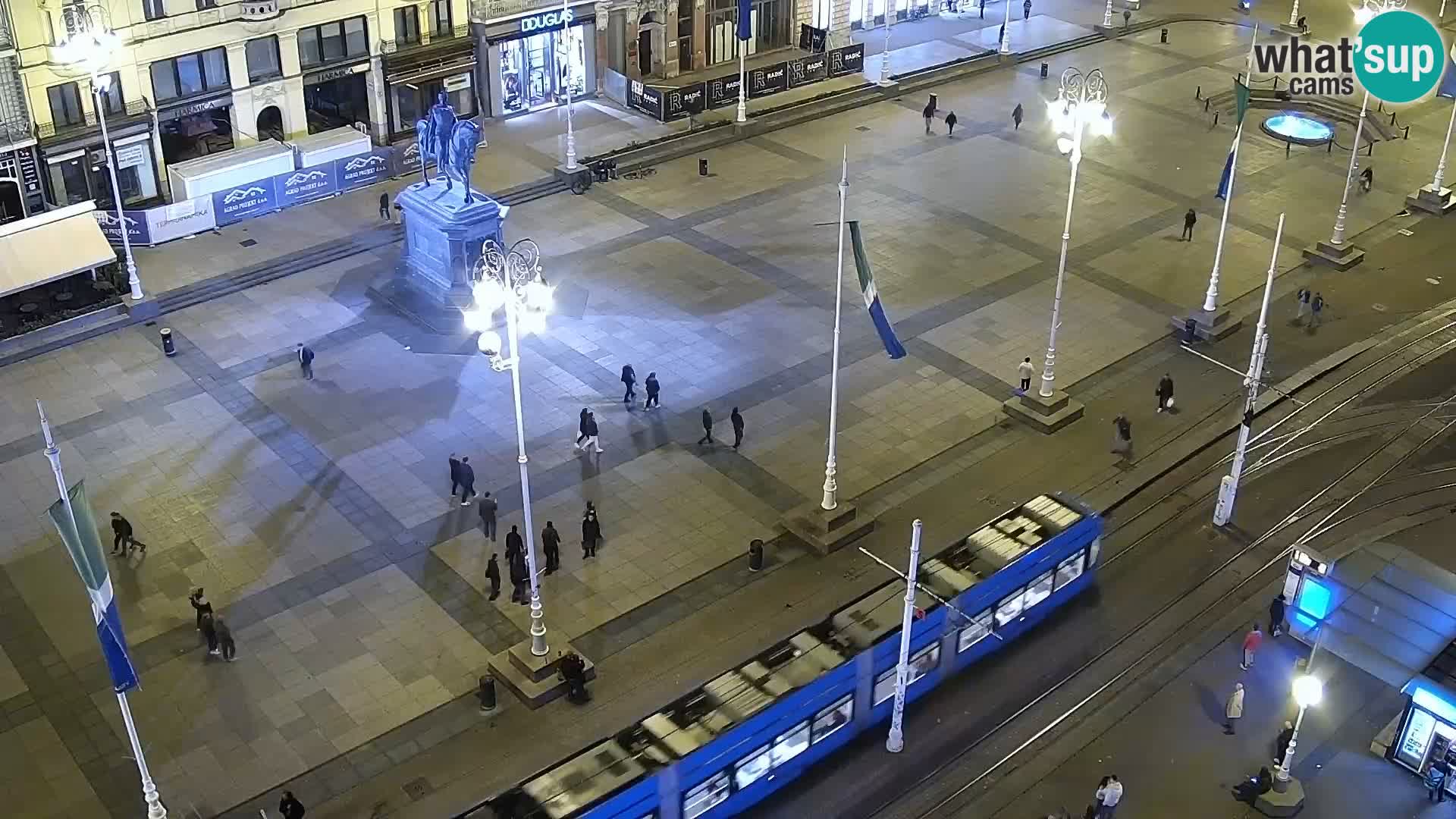Trg Bana Jelačića web kamera Zagreb – Hotel Dubrovnik