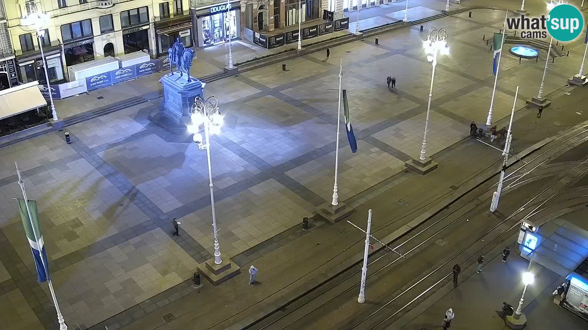Trg Bana Jelačića web kamera Zagreb – Hotel Dubrovnik