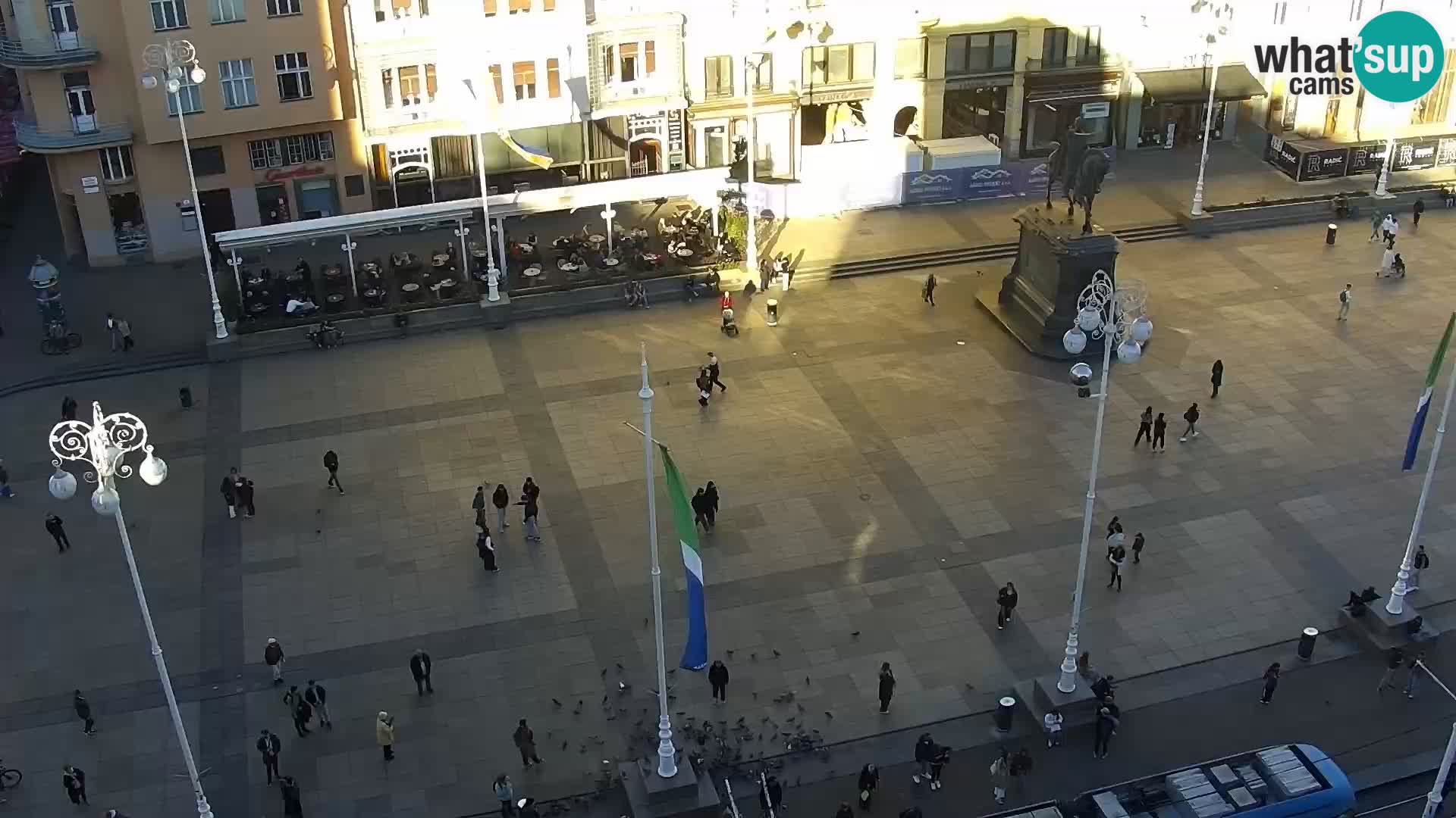 Ban Jelačić Platz  Live webcam Zagreb – Hotel Dubrovnik