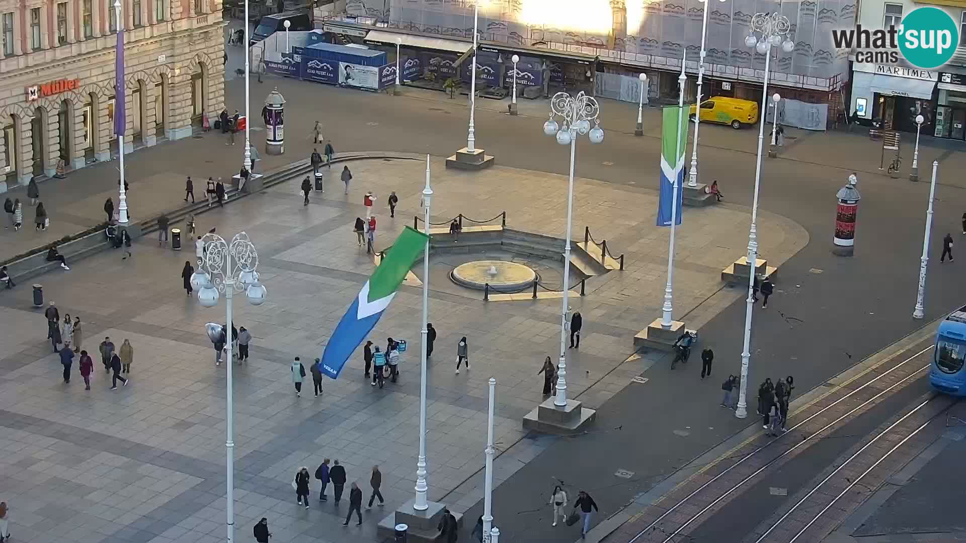 Ban Jelačić Platz  Live webcam Zagreb – Hotel Dubrovnik