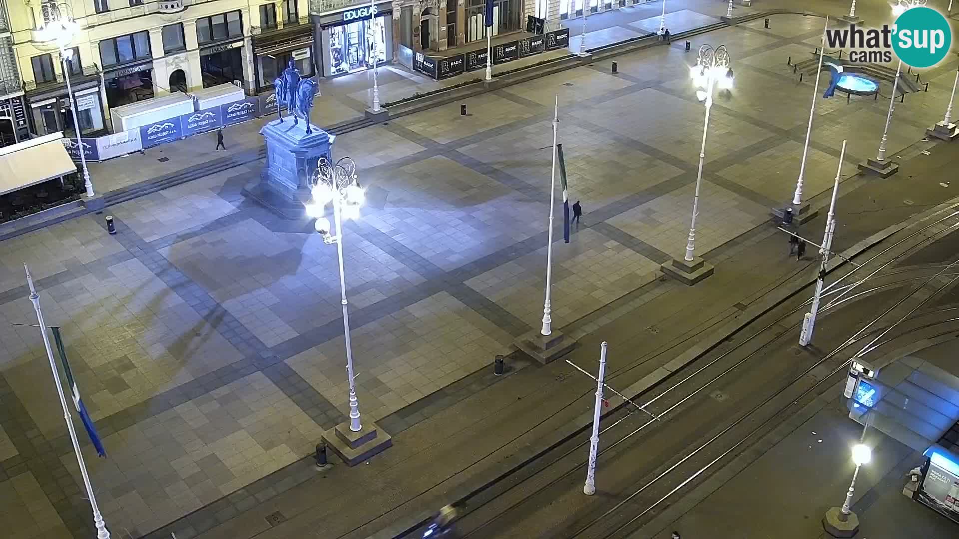 LIVE Webcam Zagreb Hotel Dubrovnik | Ban Jelačić square
