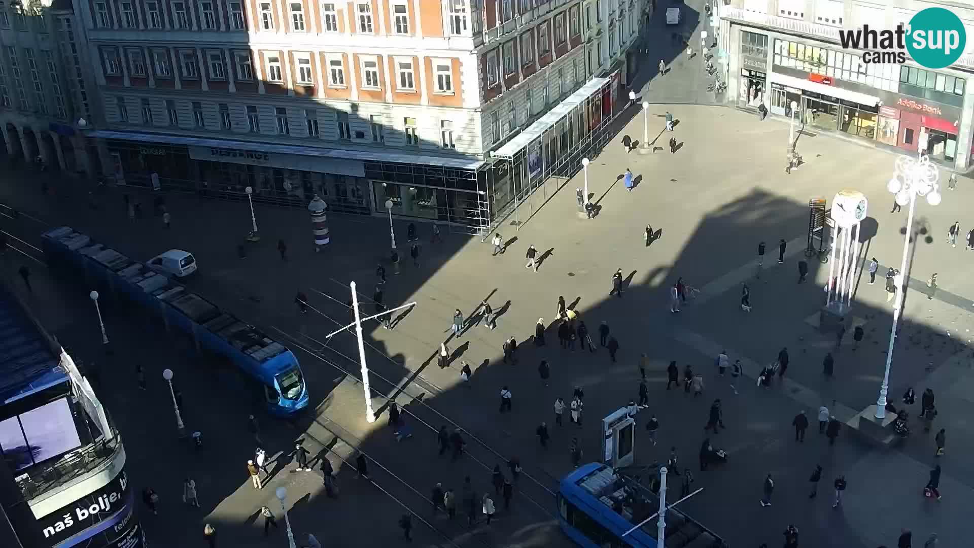 Trg Bana Jelačića v živo Zagreb – Hotel Dubrovnik