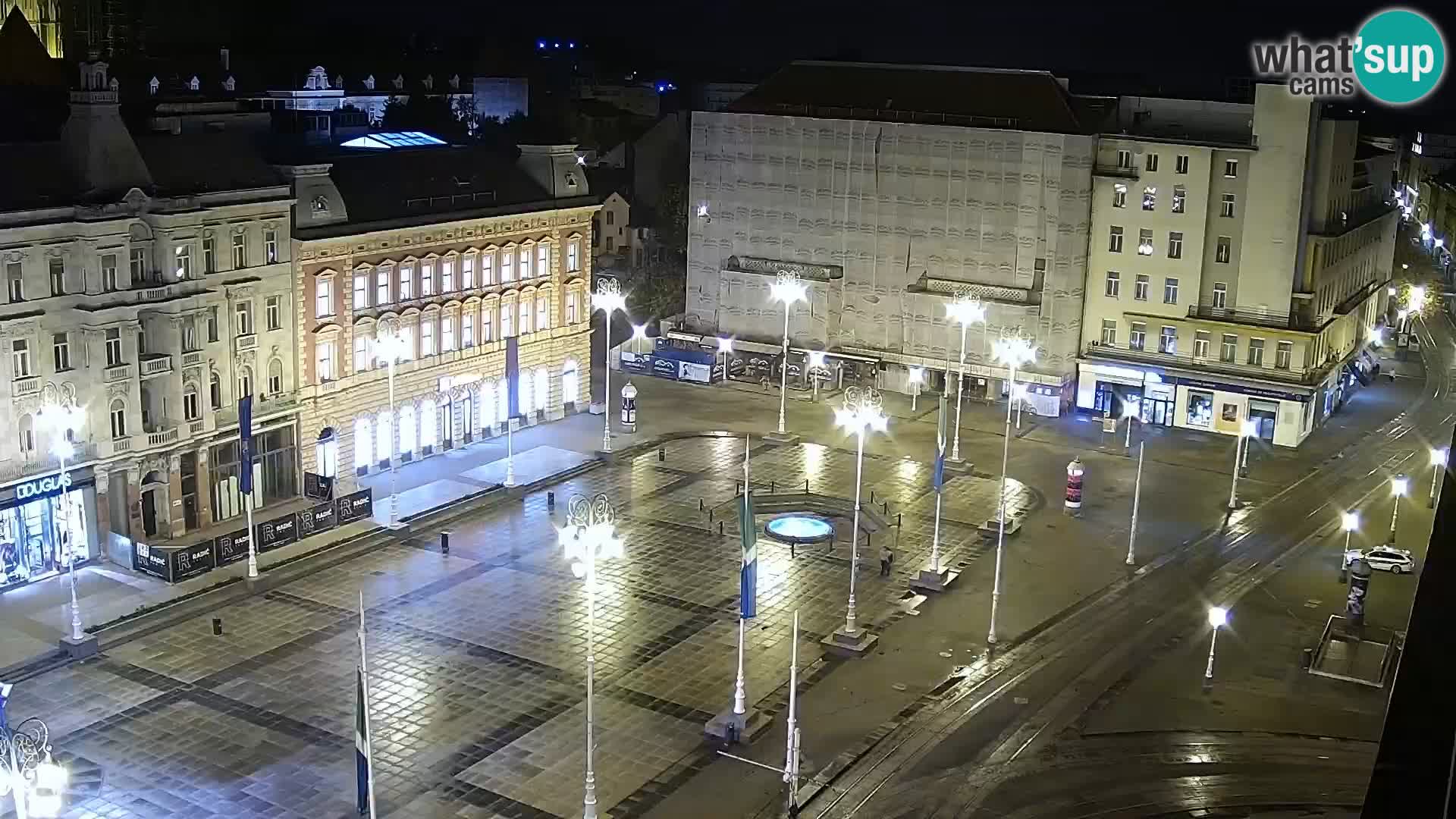 Trg Bana Jelačića web kamera Zagreb – Hotel Dubrovnik