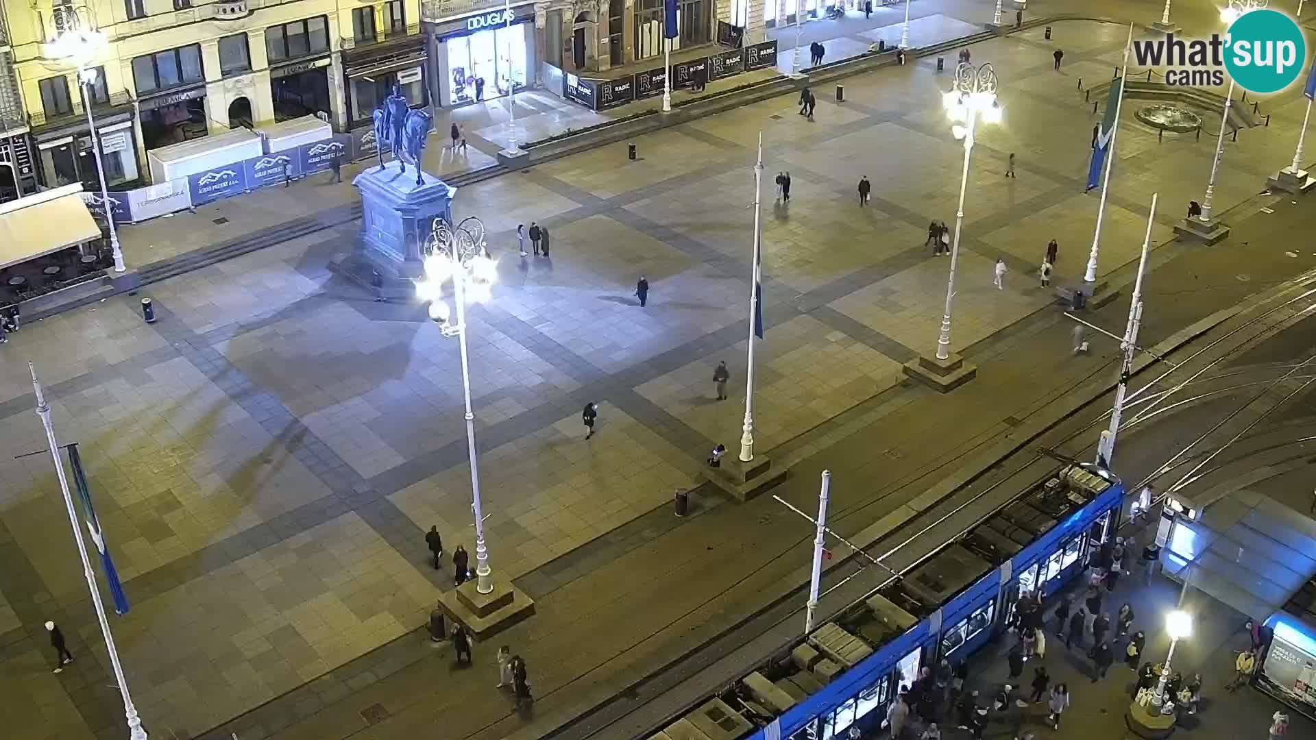 Ban Jelačić live cam Zagreb – Hotel Dubrovnik
