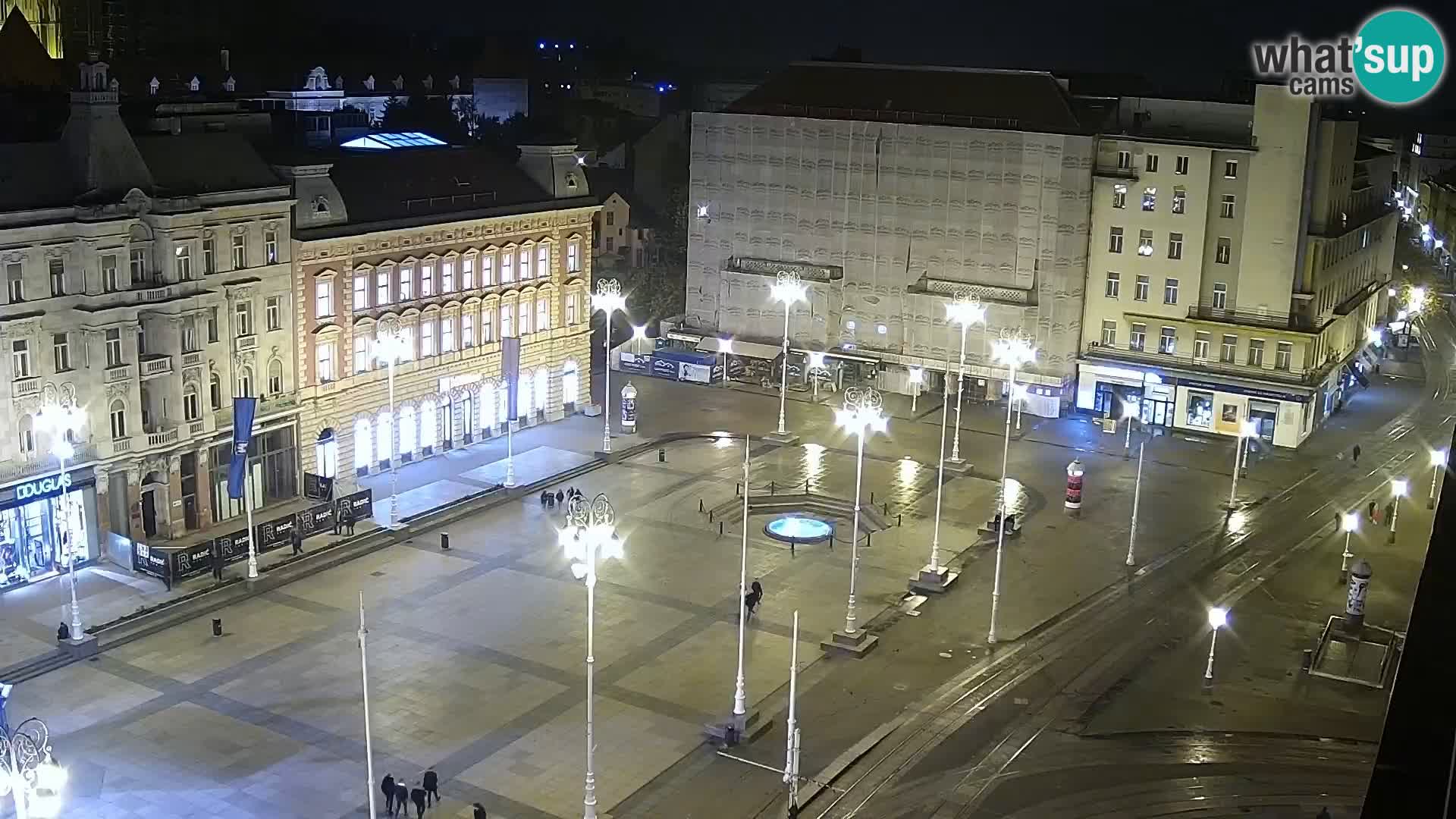 Trg Bana Jelačića v živo Zagreb – Hotel Dubrovnik