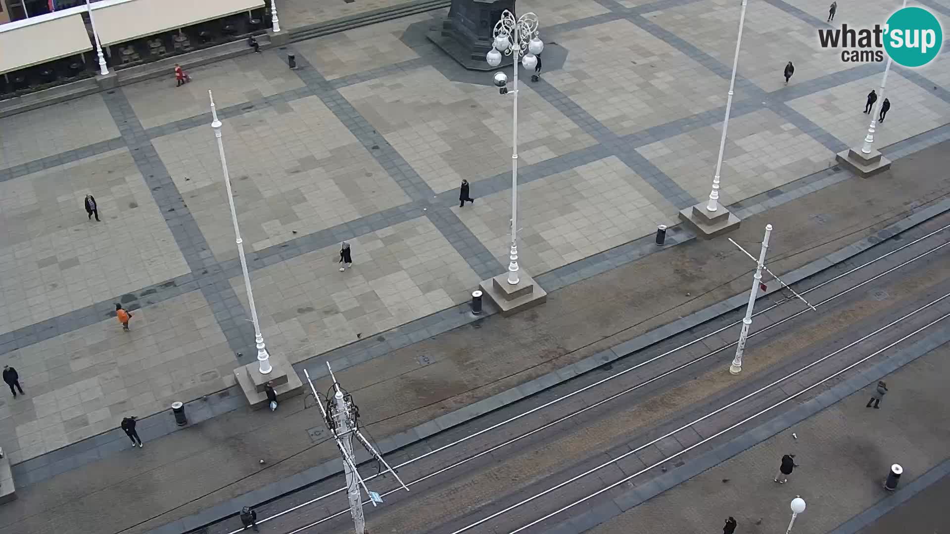 Trg Bana Jelačića web kamera Zagreb – Hotel Dubrovnik