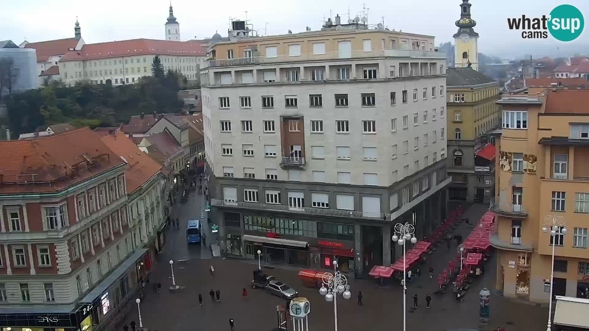Trg Bana Jelačića web kamera Zagreb – Hotel Dubrovnik