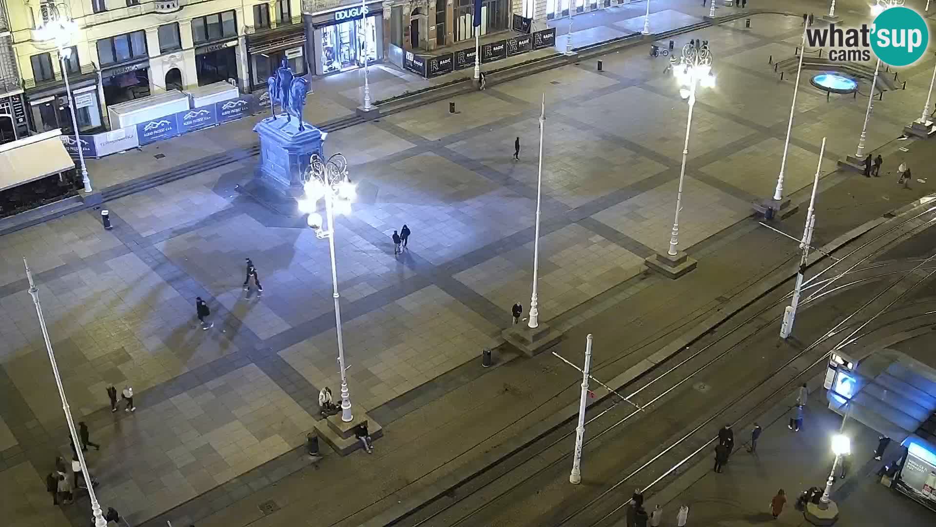 Ban Jelačić Platz  Live webcam Zagreb – Hotel Dubrovnik