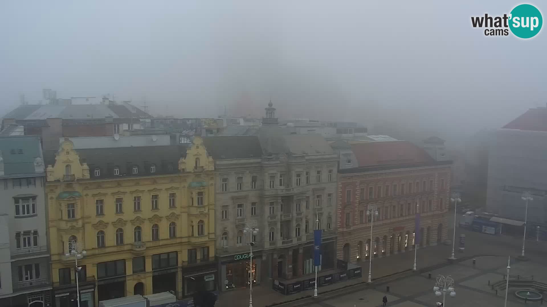 LIVE Webcam Zagreb Hotel Dubrovnik | Ban Jelačić square
