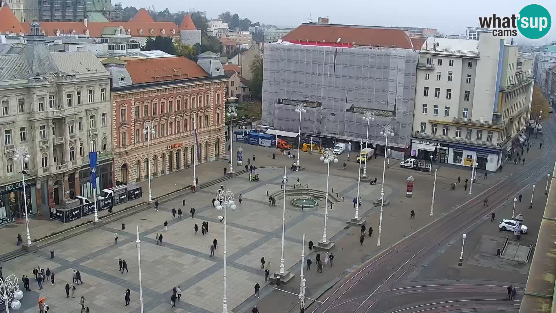 Trg Bana Jelačića web kamera Zagreb – Hotel Dubrovnik