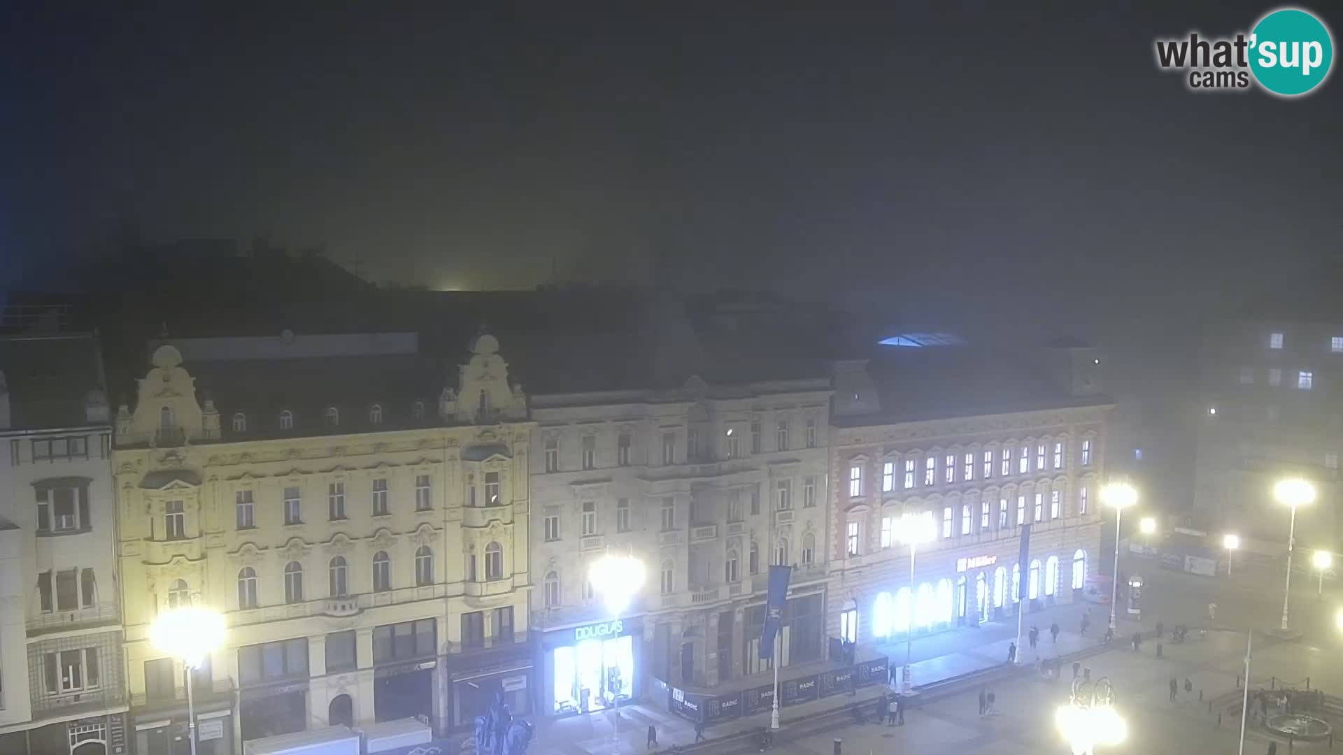 Ban Jelačić Platz  Live webcam Zagreb – Hotel Dubrovnik