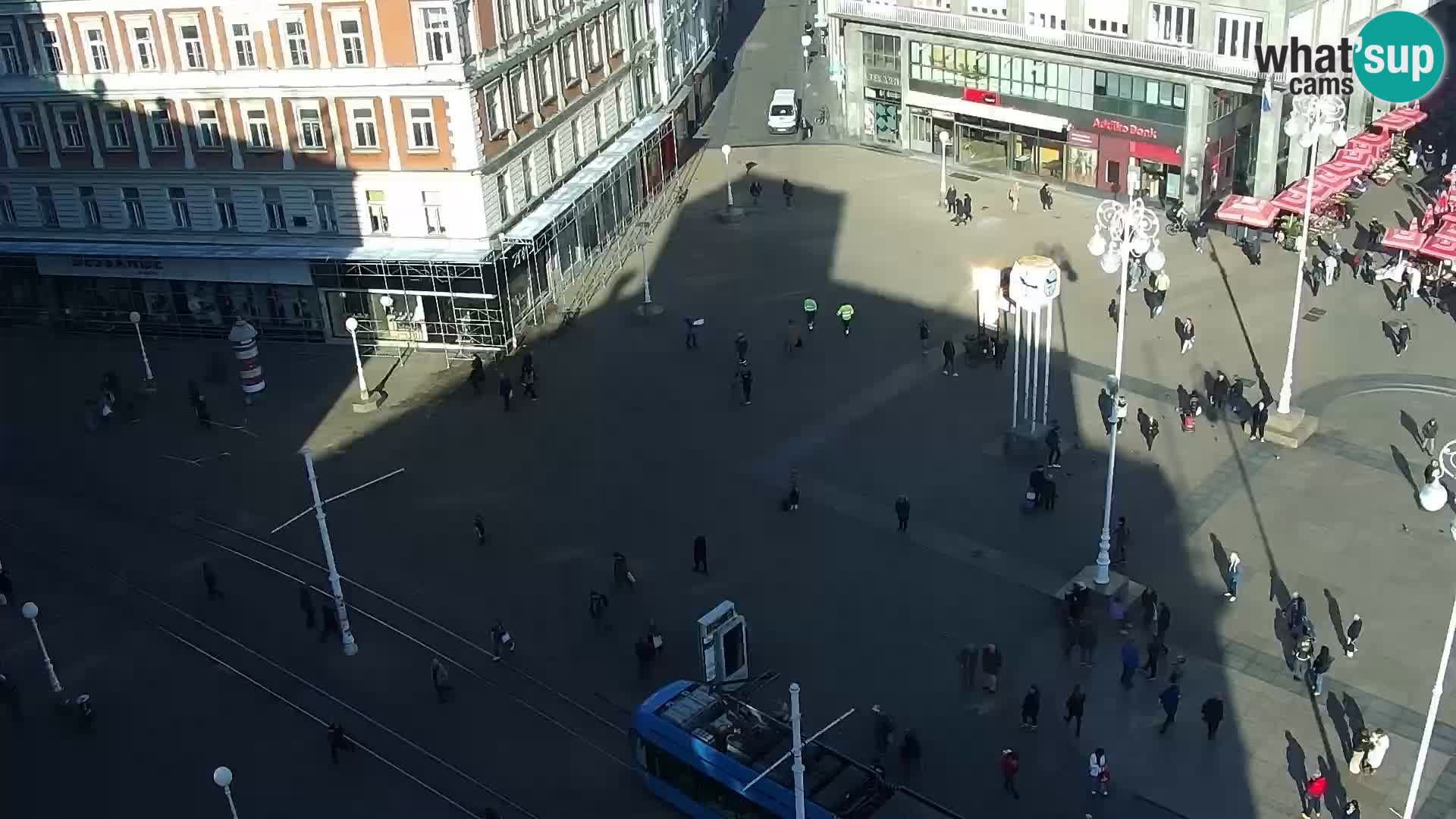 Trg Bana Jelačića v živo Zagreb – Hotel Dubrovnik