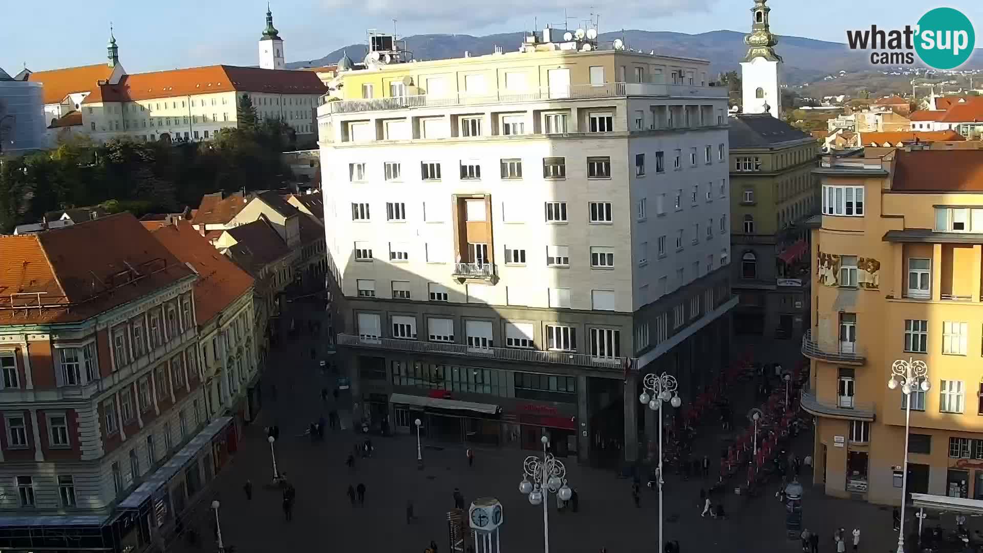 Trg Bana Jelačića v živo Zagreb – Hotel Dubrovnik