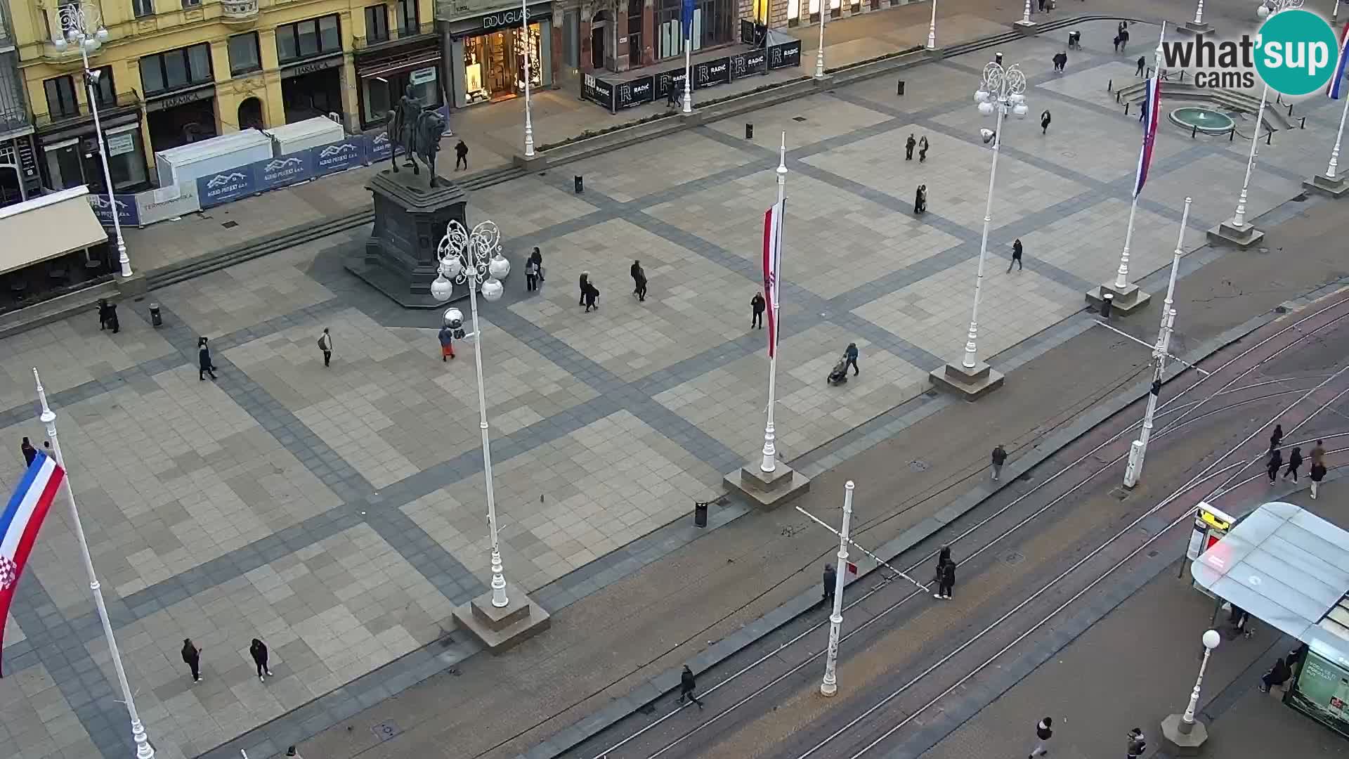 Ban Jelačić live cam Zagreb – Hotel Dubrovnik