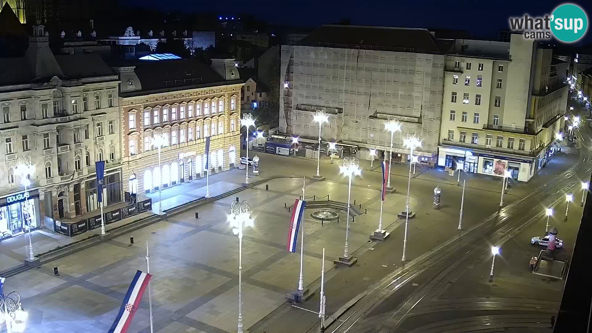 Trg Bana Jelačića web kamera Zagreb – Hotel Dubrovnik