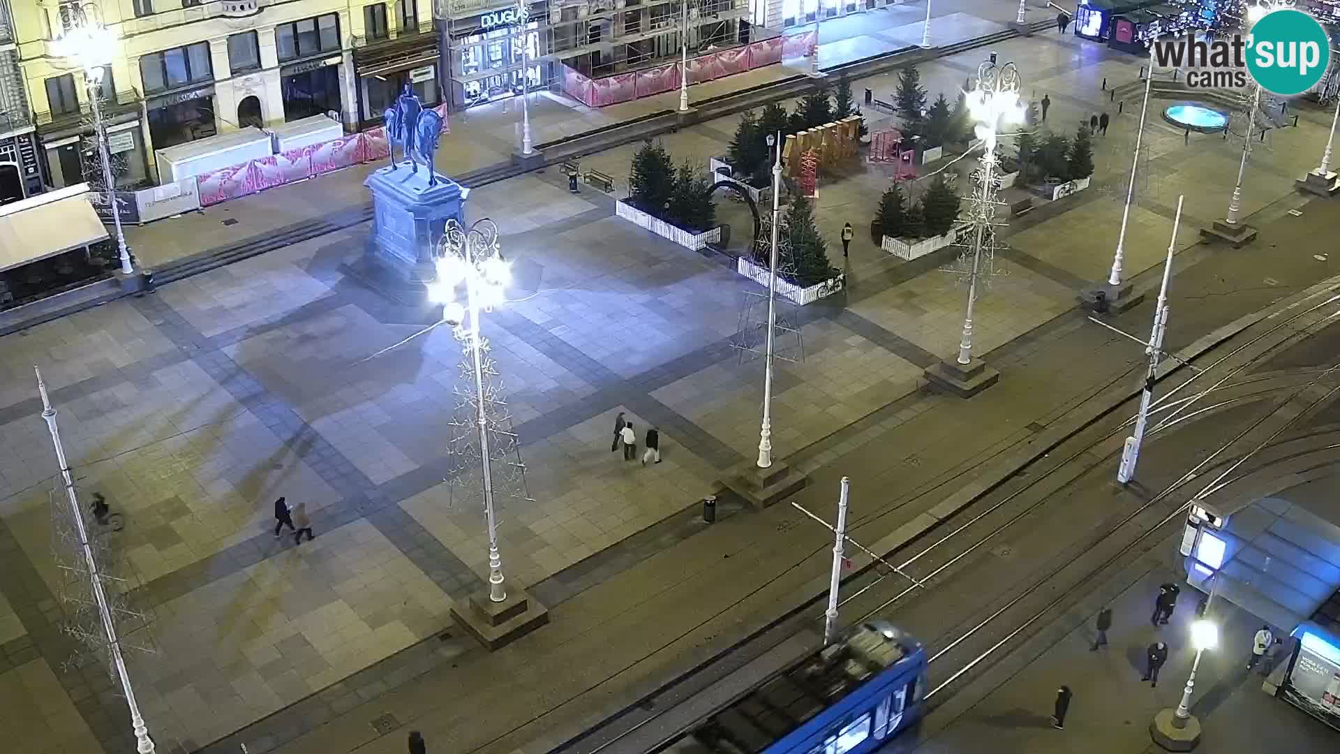Trg Bana Jelačića web kamera Zagreb – Hotel Dubrovnik