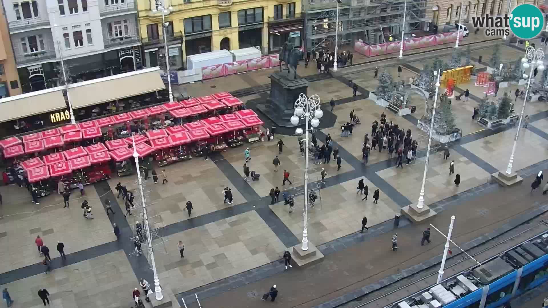 Trg Bana Jelačića v živo Zagreb – Hotel Dubrovnik