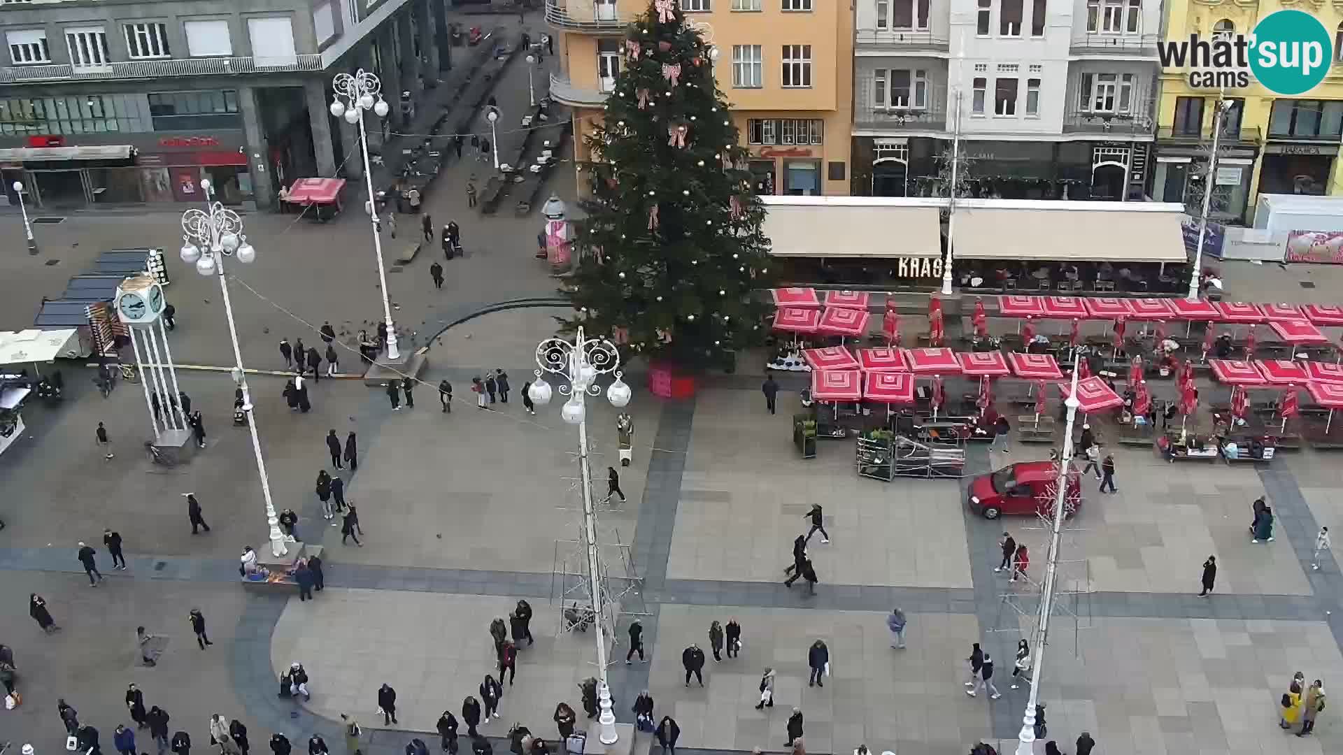 Trg Bana Jelačića v živo Zagreb – Hotel Dubrovnik