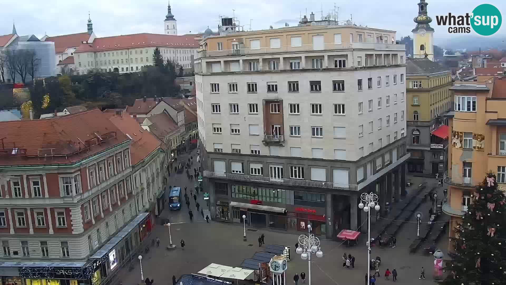 Trg Bana Jelačića v živo Zagreb – Hotel Dubrovnik