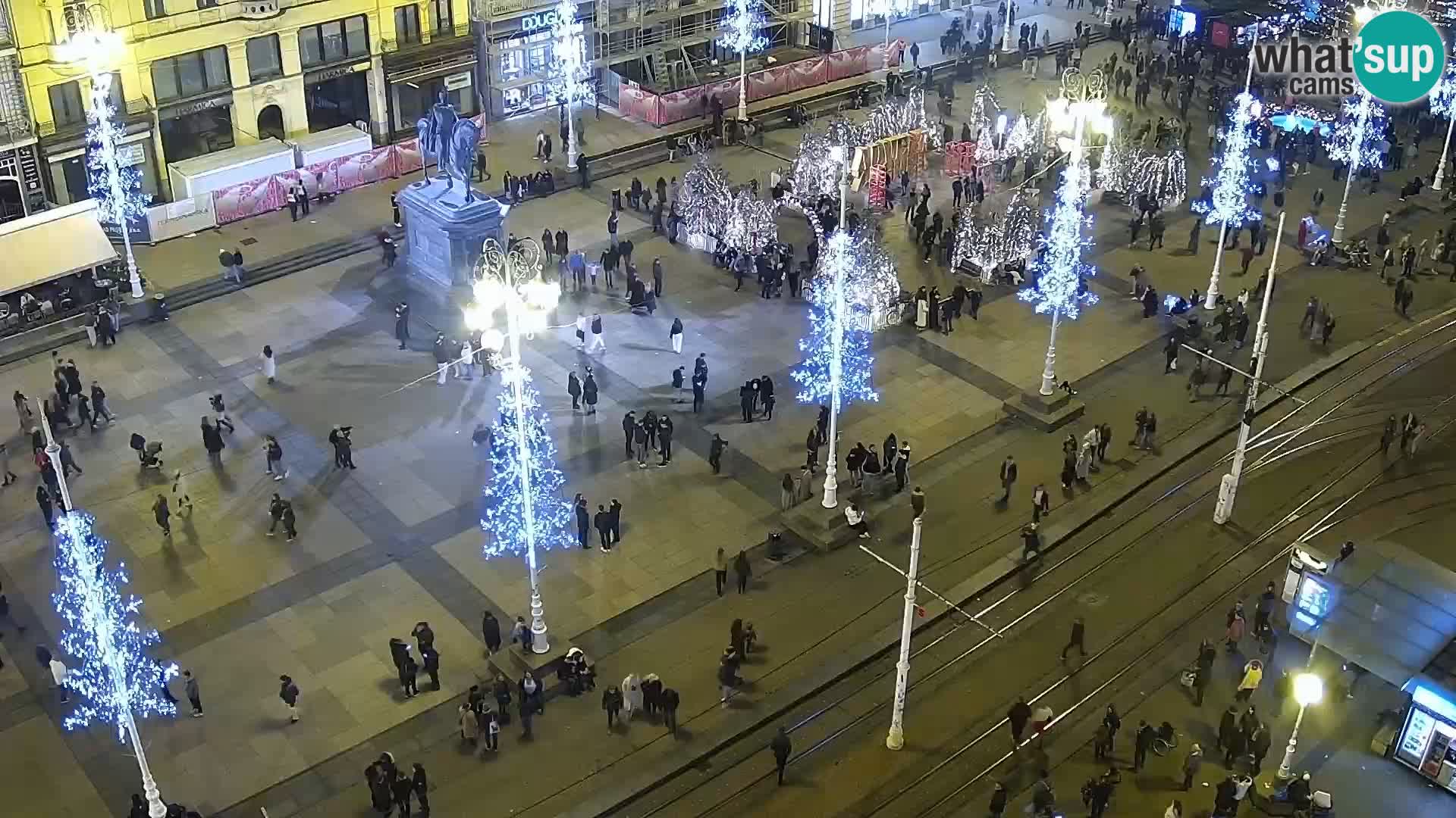 Trg Bana Jelačića web kamera Zagreb – Hotel Dubrovnik