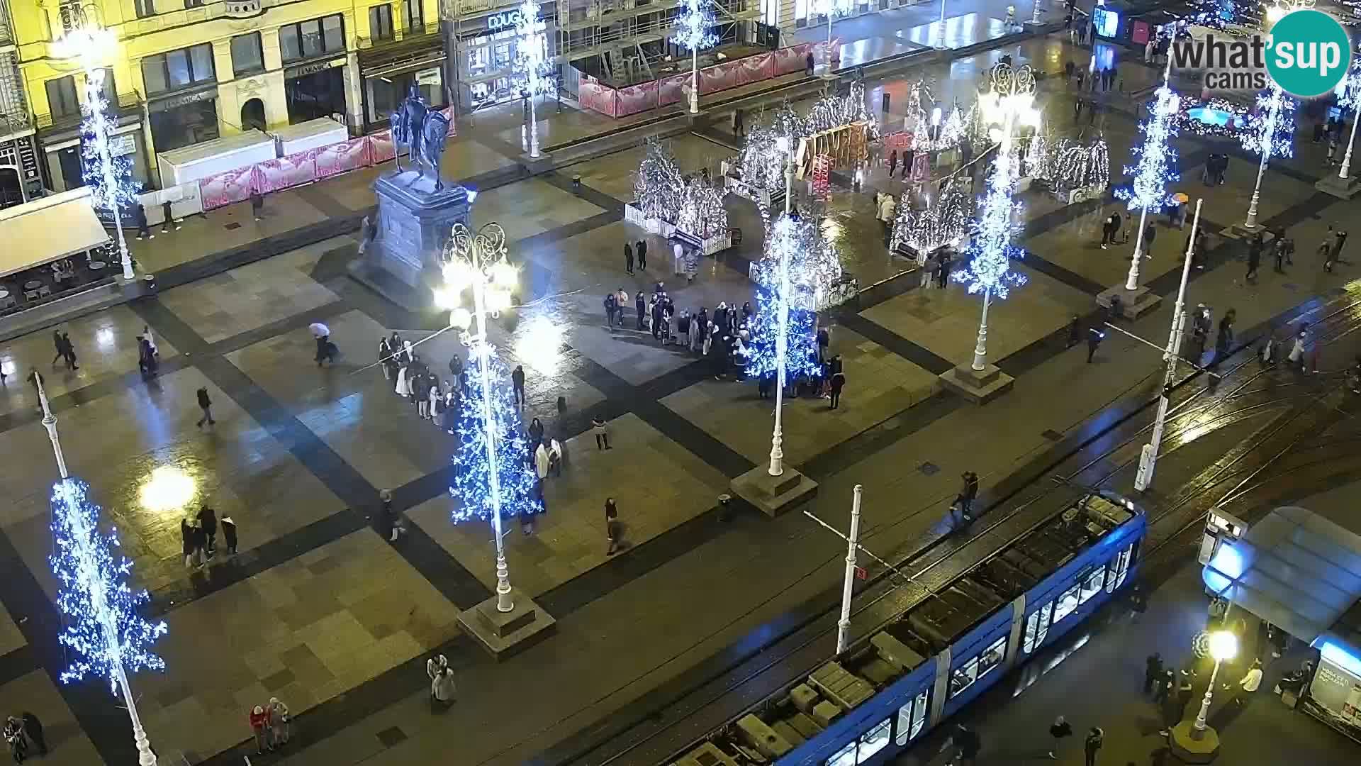 Trg Bana Jelačića v živo Zagreb – Hotel Dubrovnik