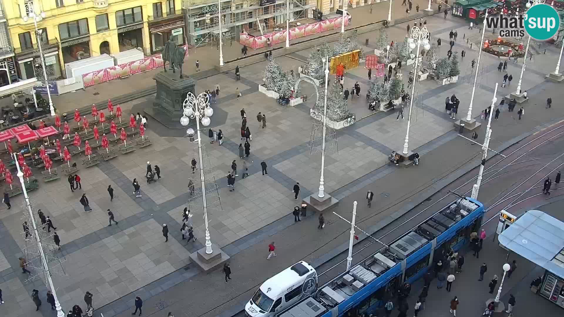 Trg Bana Jelačića web kamera Zagreb – Hotel Dubrovnik